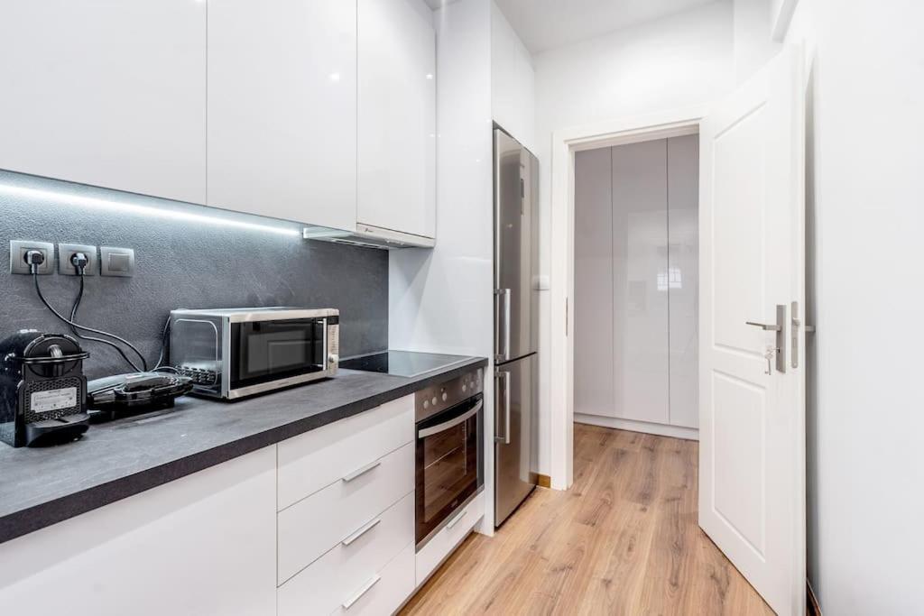 Modernised Athenian Apartment /W 2Br & 2Ba Экстерьер фото