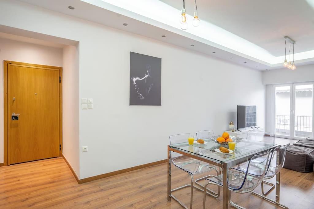 Modernised Athenian Apartment /W 2Br & 2Ba Экстерьер фото